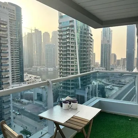 Spacious 2 Bed Apt At Marina High Floor دبي المظهر الخارجي الصورة