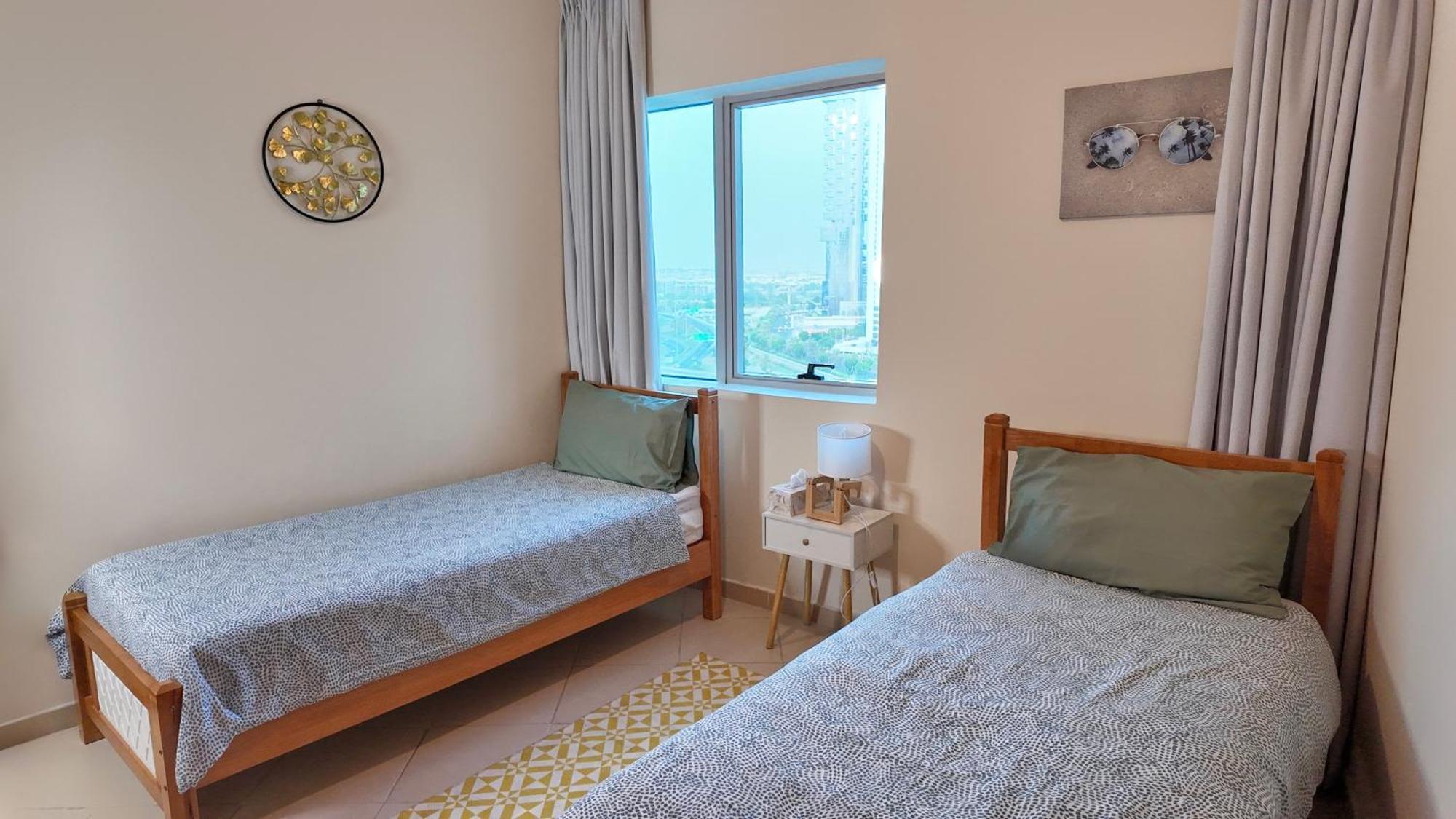 Spacious 2 Bed At Marina High Floor شقة دبي
