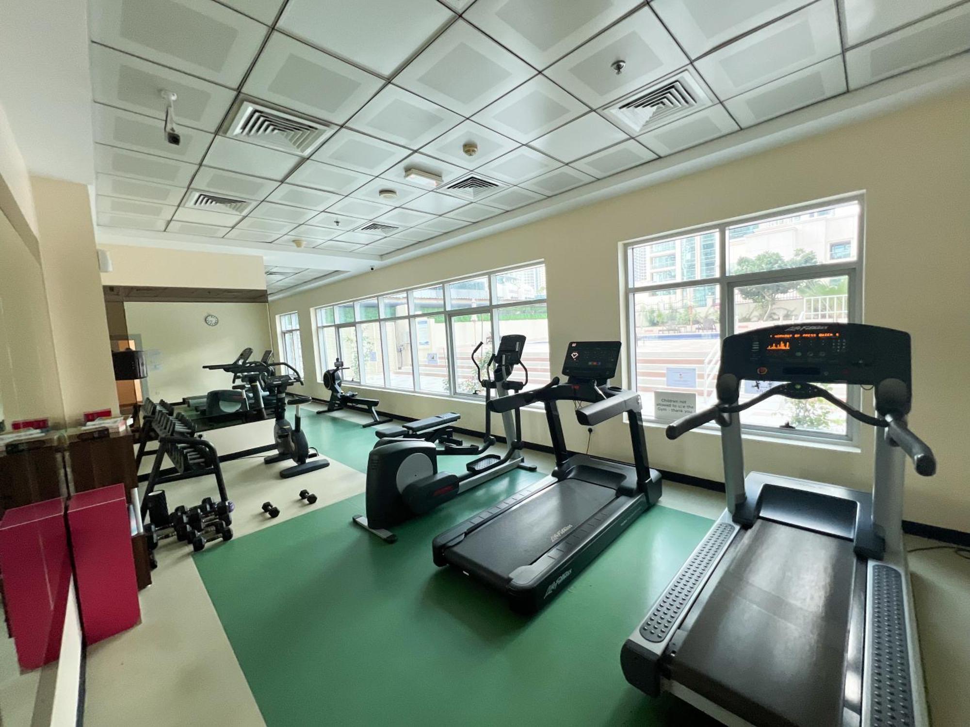 شقة Spacious 2 Bed At Marina High Floor