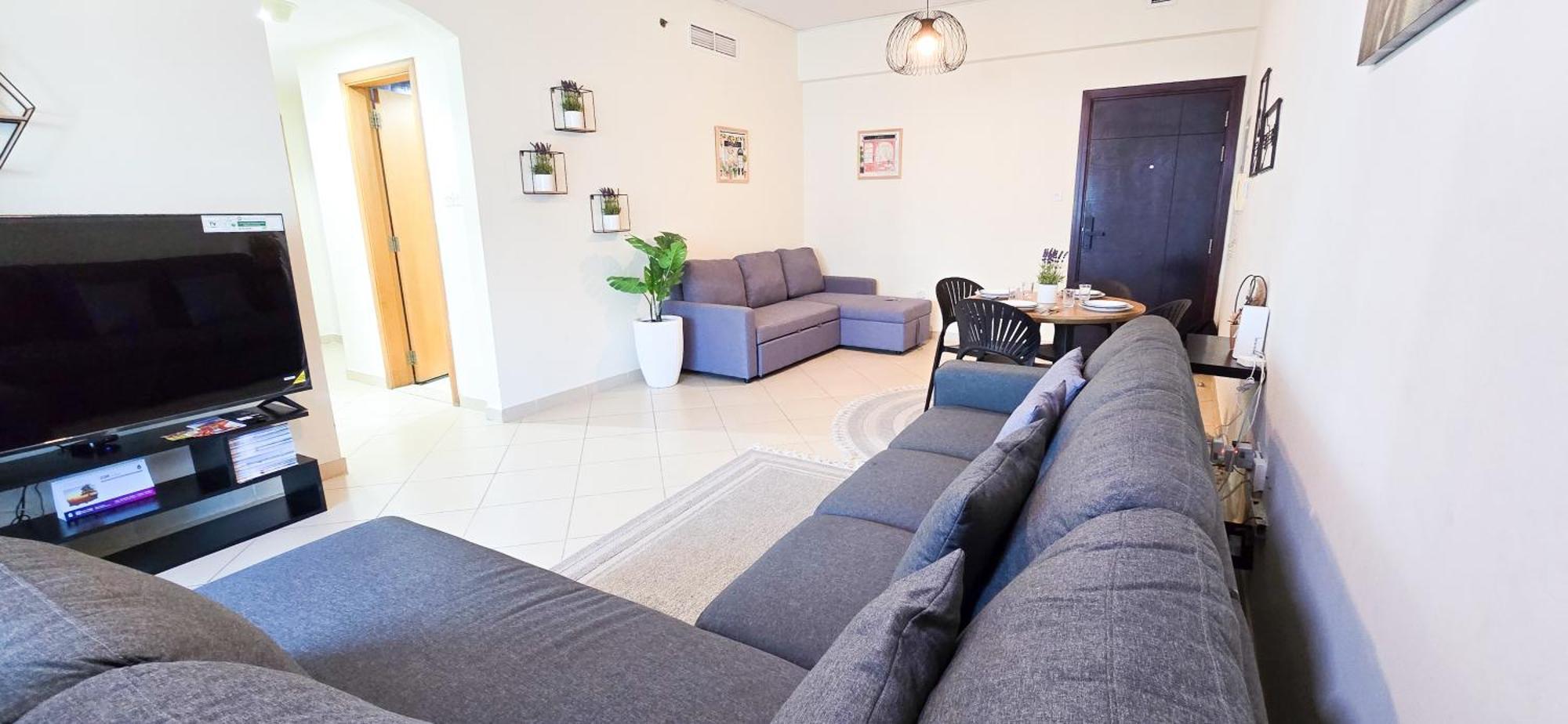 Spacious 2 Bed At Marina High Floor شقة دبي
